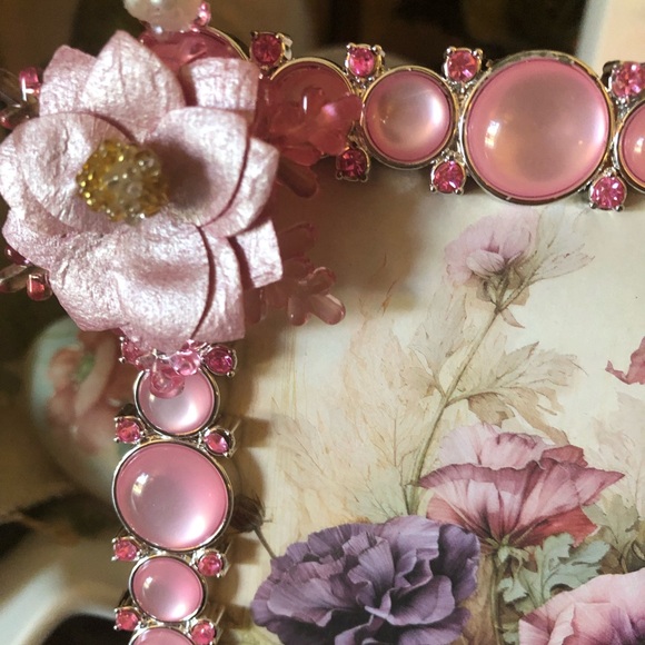 🌸Pink Frame🌸 - Picture 3 of 5